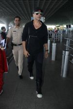 Akshay Kumar leave for Dubai with Emirates on 12th March 2016
